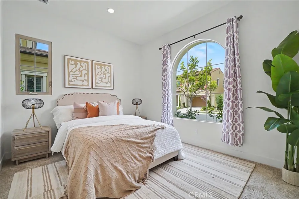 212 Sutters Mill Irvine, CA 92602