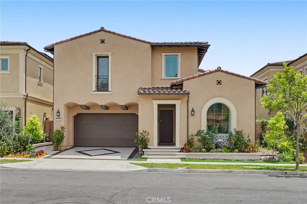212 Sutters Mill Irvine, CA 92602