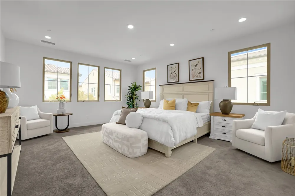 212 Sutters Mill Irvine, CA 92602