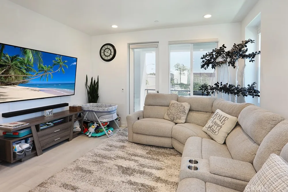 854 S Harbor Blvd Santa Ana, CA 92704