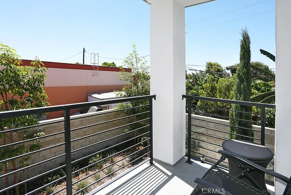 854 S Harbor Blvd Santa Ana, CA 92704