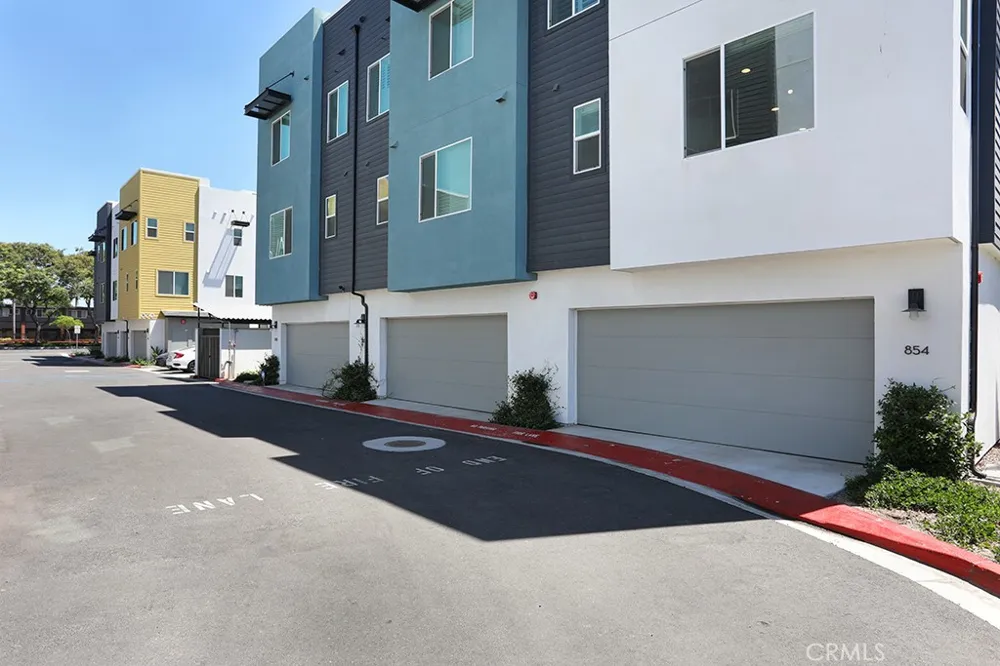 854 S Harbor Blvd Santa Ana, CA 92704