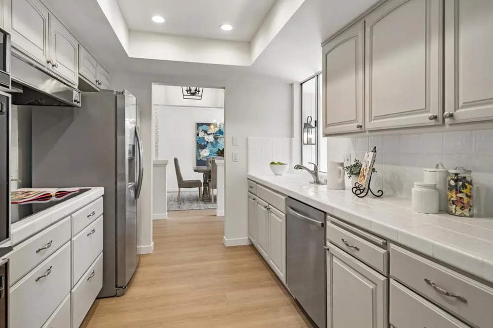 3404 Ridgemont Drive Mountain View, CA 94040