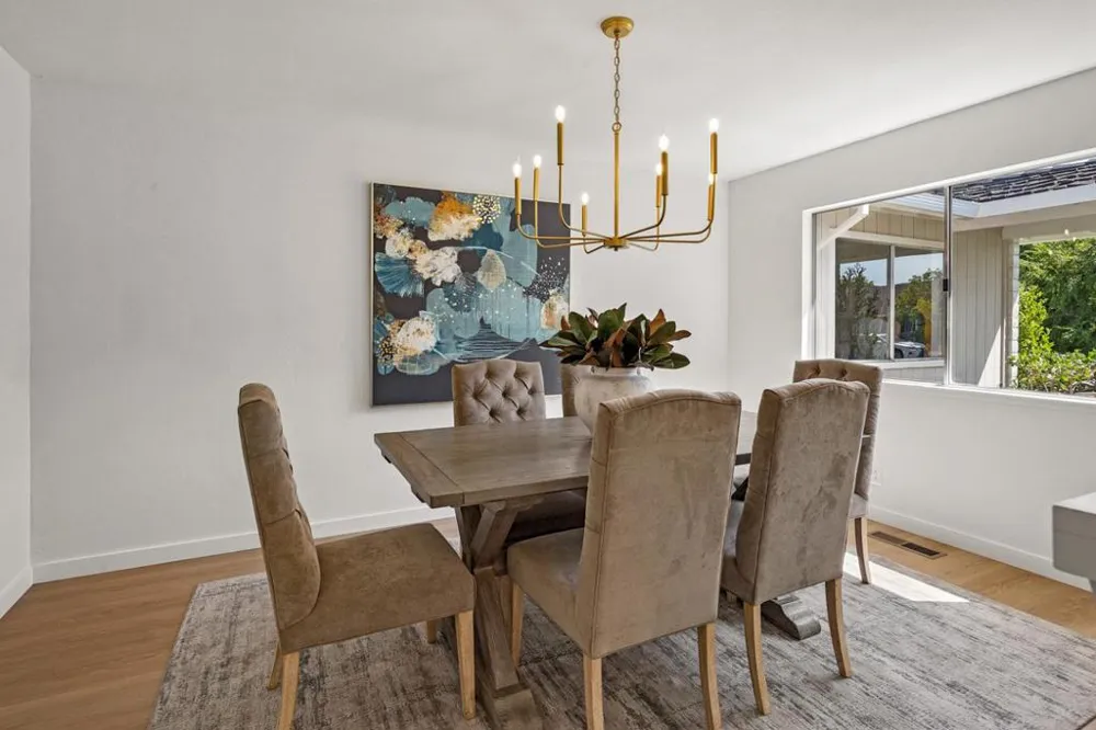 3404 Ridgemont Drive Mountain View, CA 94040