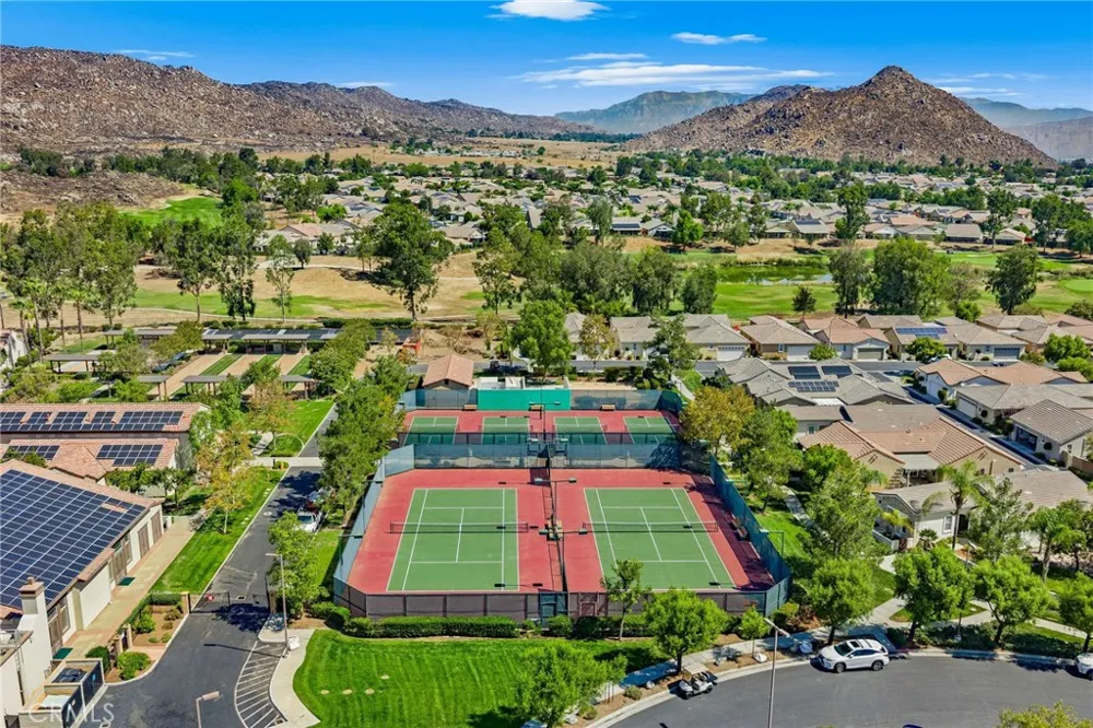 8840 Duval Lane Hemet, CA 92545