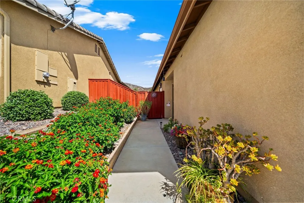 8840 Duval Lane Hemet, CA 92545