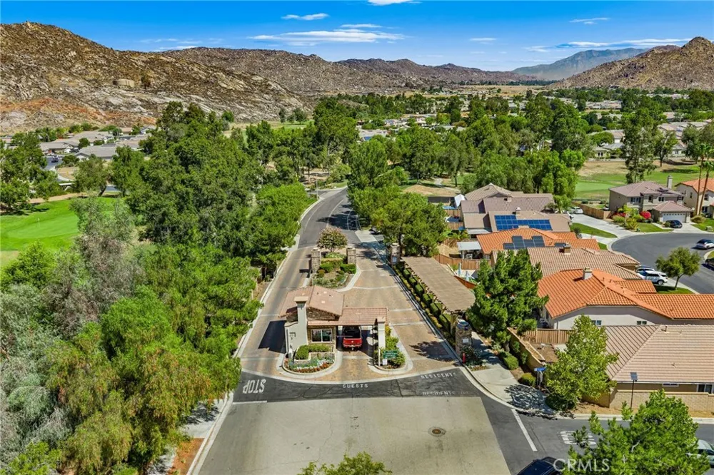 8840 Duval Lane Hemet, CA 92545