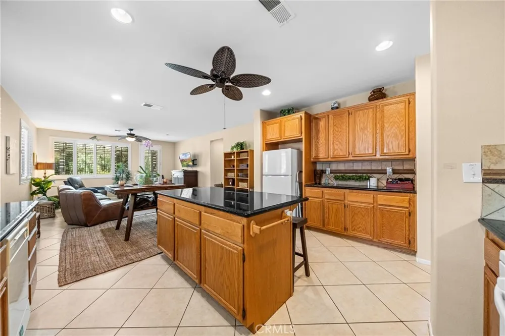 8840 Duval Lane Hemet, CA 92545