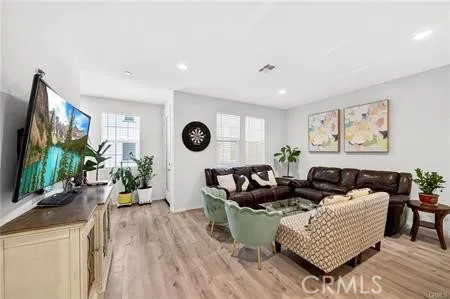 6926 Cottonwood Lane Buena Park, CA 90621