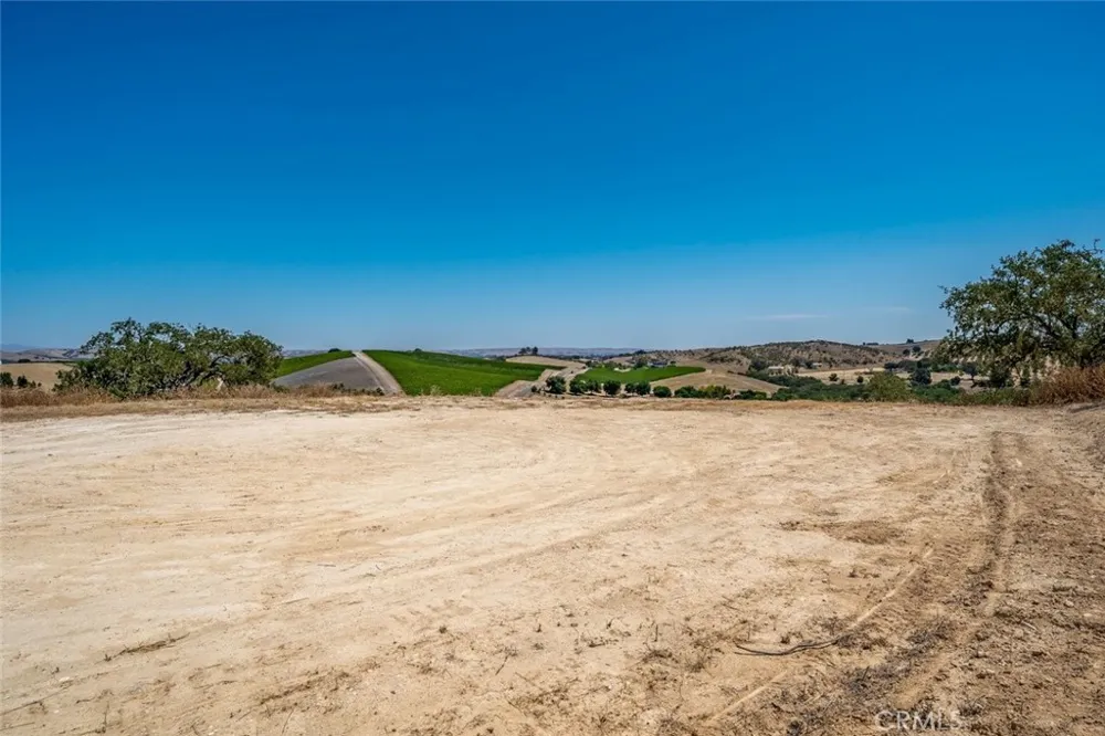 835 Spring Creek Way Templeton, CA 93465