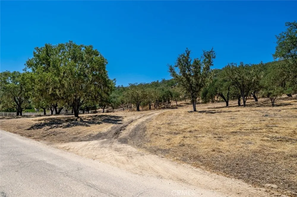 835 Spring Creek Way Templeton, CA 93465