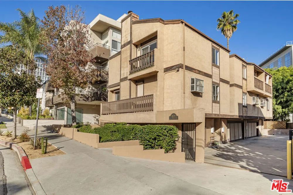 1628 Formosa Avenue #A Los Angeles, CA 90046