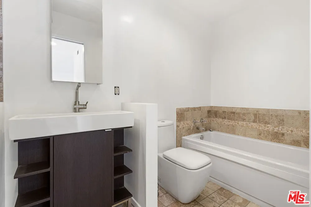 1628 Formosa Avenue #A Los Angeles, CA 90046