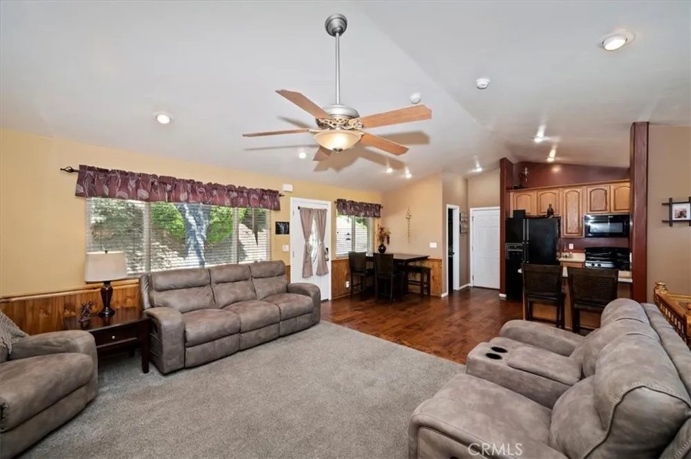 31095 Old City Creek Rd Running Springs, CA 92382