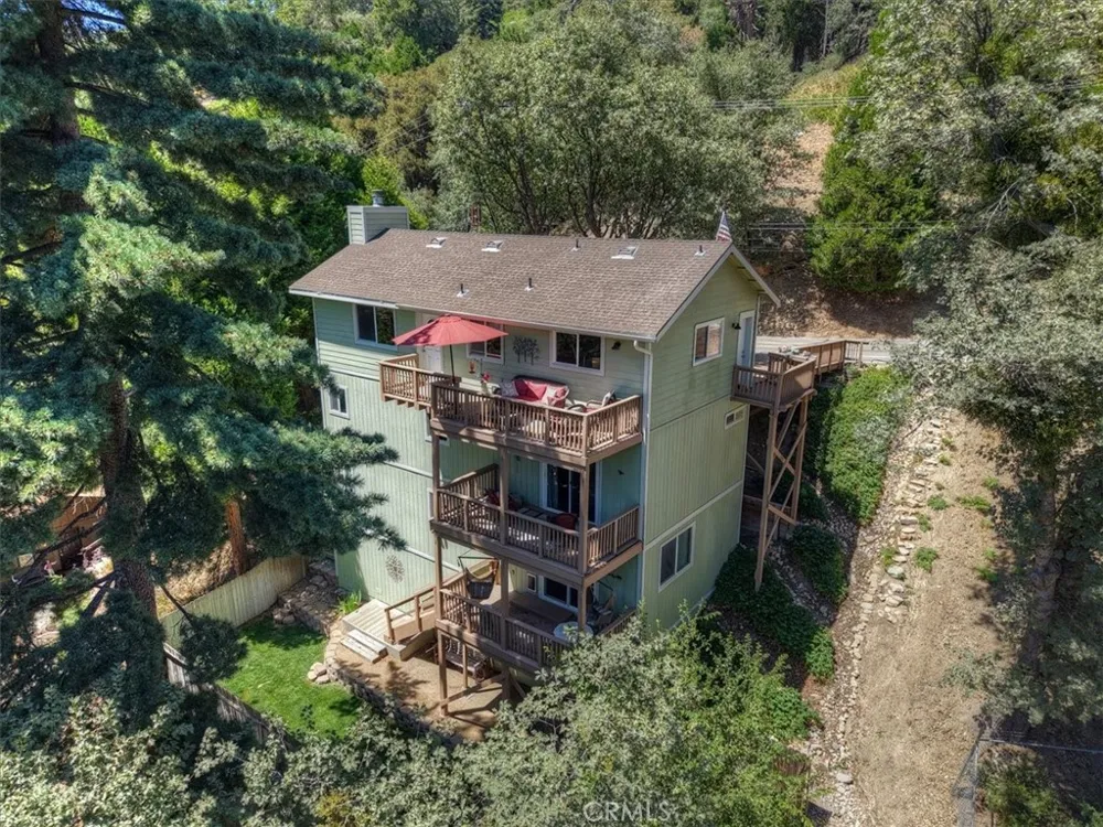 31095 Old City Creek Rd Running Springs, CA 92382