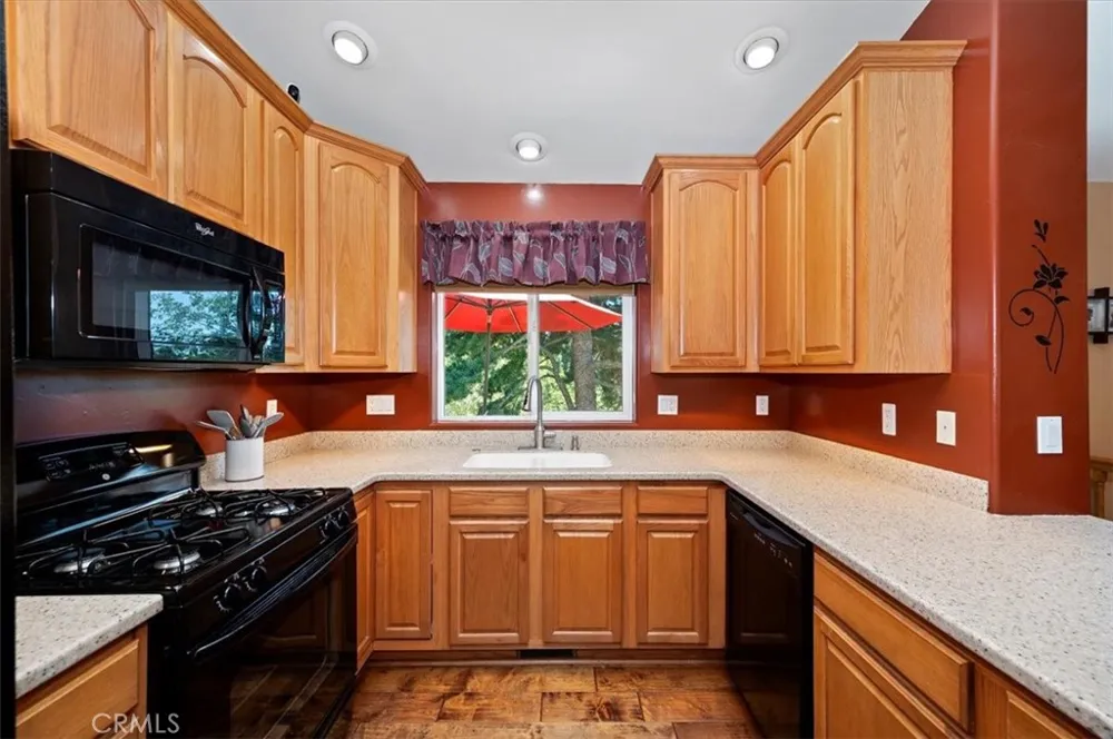 31095 Old City Creek Rd Running Springs, CA 92382