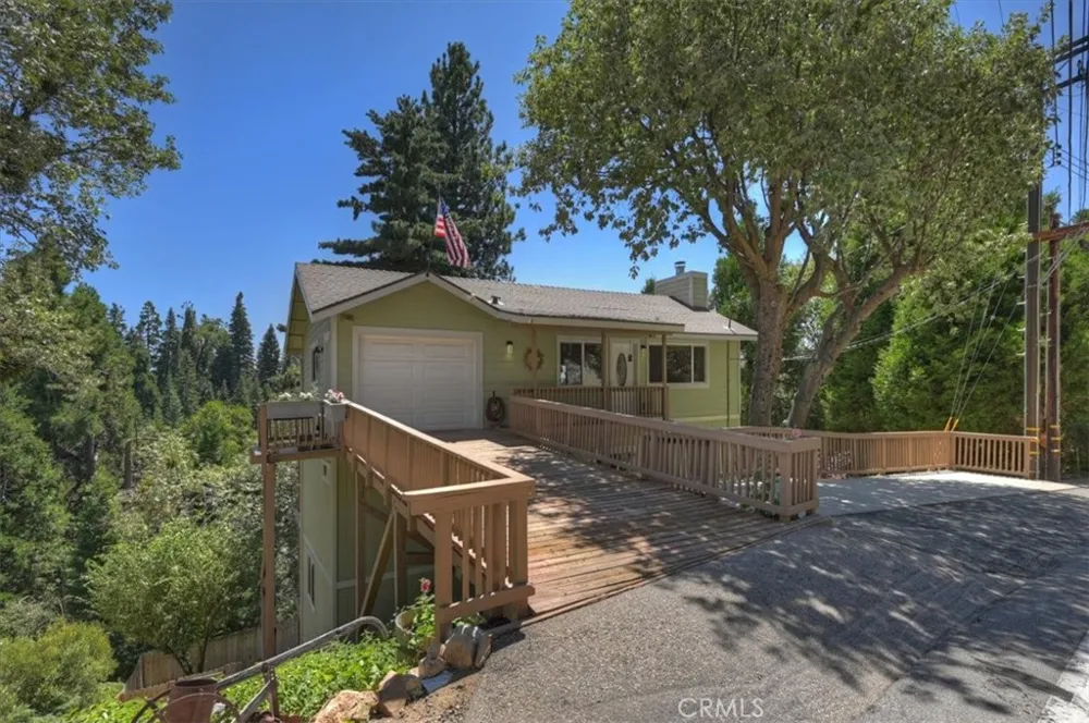 31095 Old City Creek Rd Running Springs, CA 92382