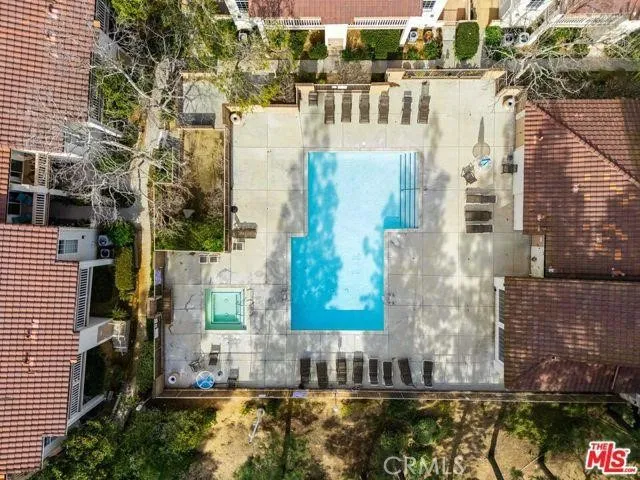 5805 Oak Bend Lane #407 Oak Park, CA 91377