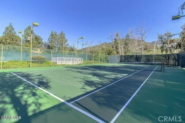 5805 Oak Bend Lane #407 Oak Park, CA 91377