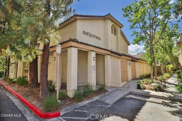 5805 Oak Bend Lane #407 Oak Park, CA 91377