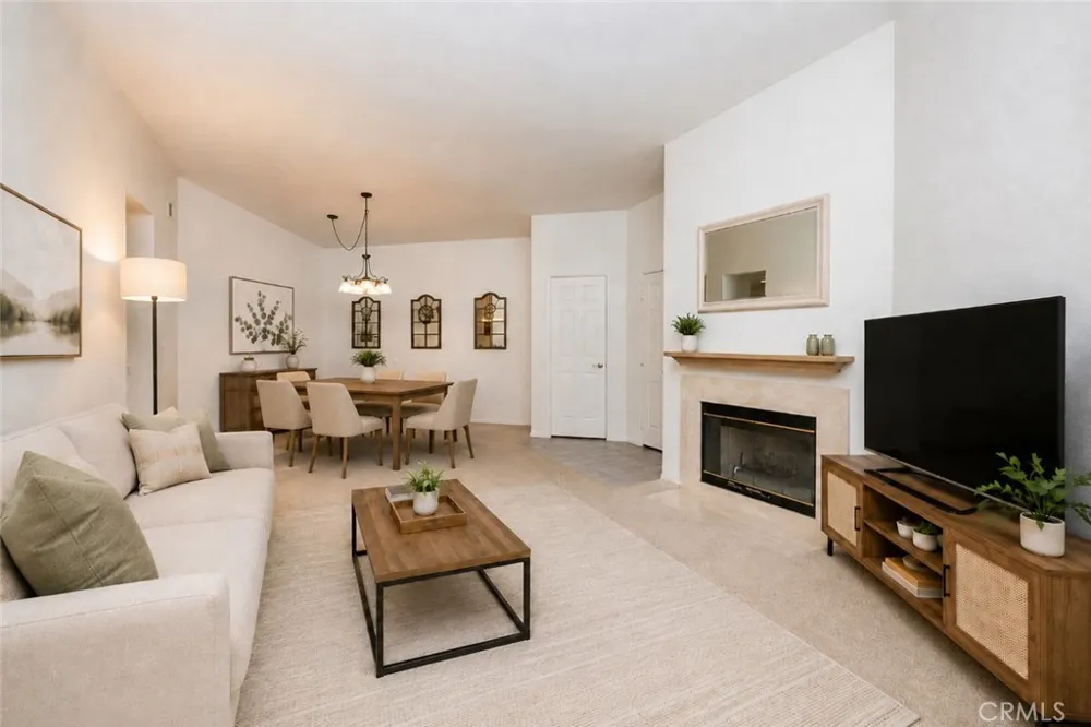 5805 Oak Bend Lane #407 Oak Park, CA 91377