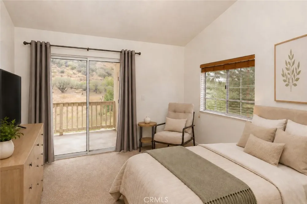 5805 Oak Bend Lane #407 Oak Park, CA 91377