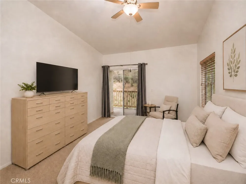 5805 Oak Bend Lane #407 Oak Park, CA 91377
