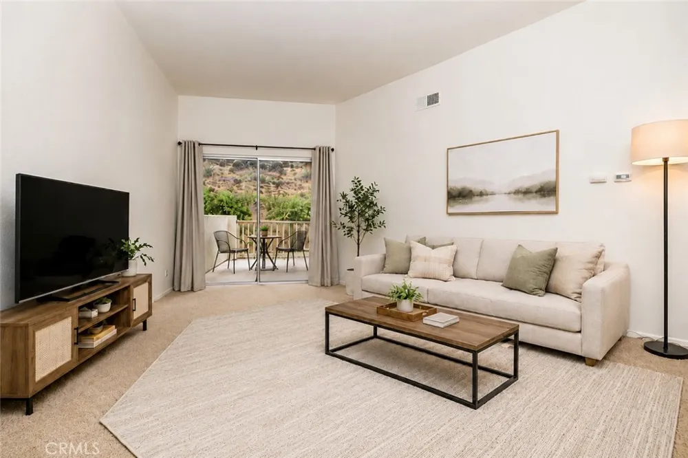 5805 Oak Bend Lane #407 Oak Park, CA 91377