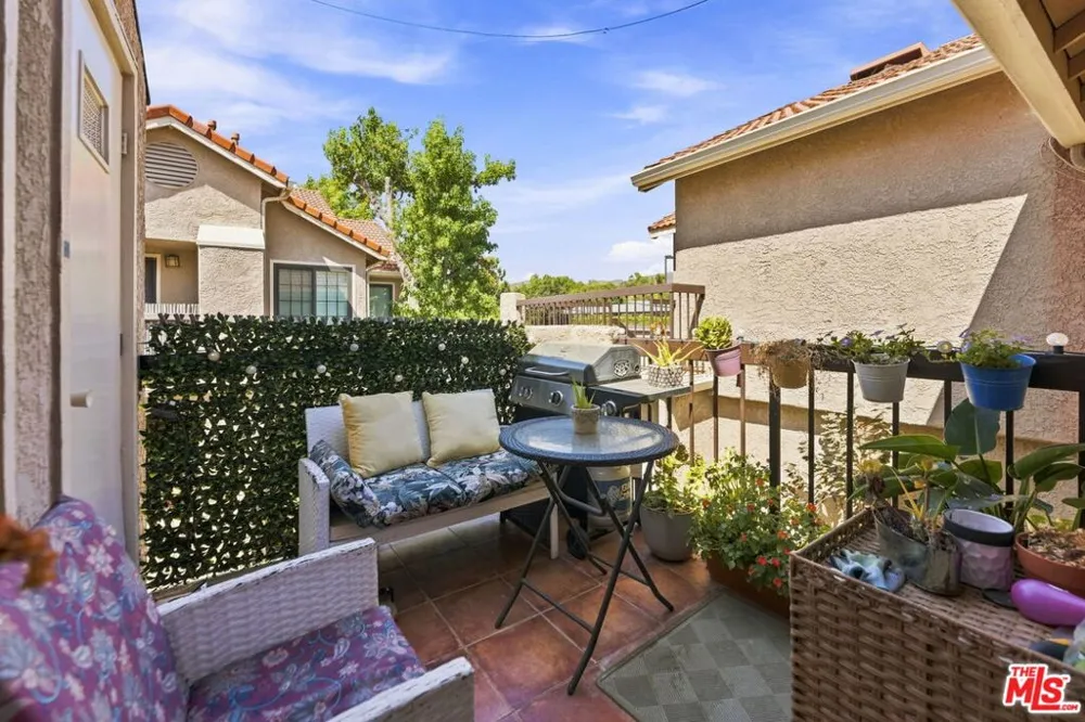 2352 Archwood Lane #50 Simi Valley, CA 93063