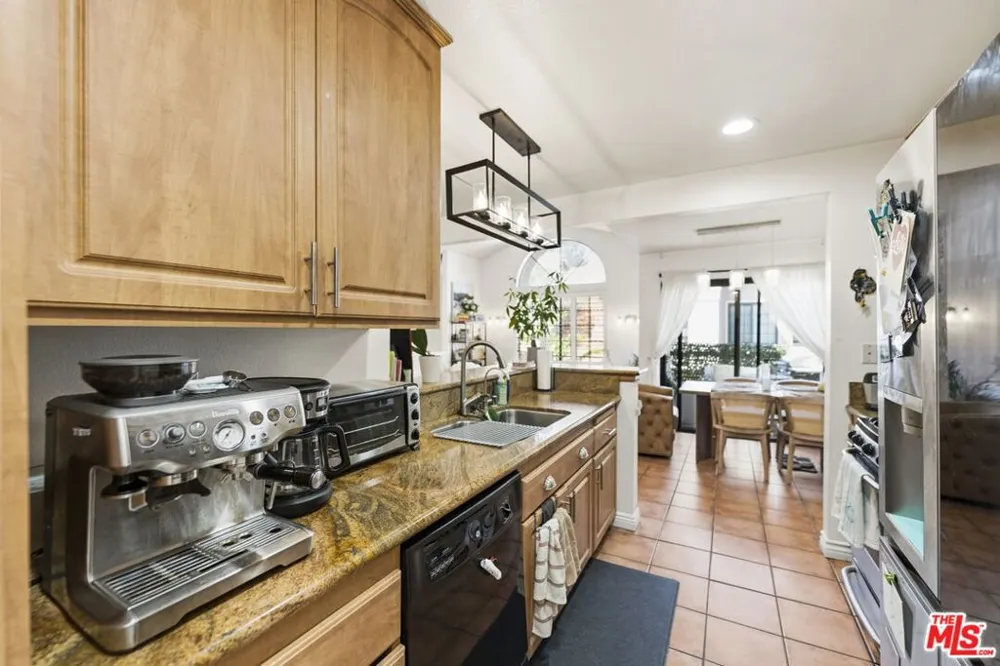 2352 Archwood Lane #50 Simi Valley, CA 93063