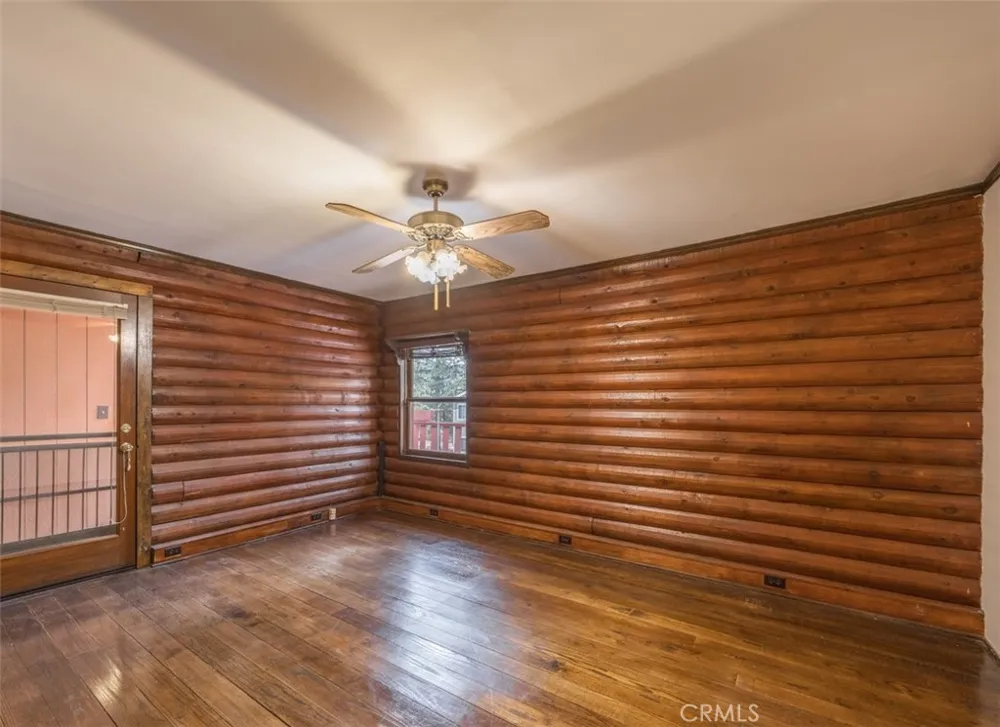 925 E LANE Big Bear City, CA 92314