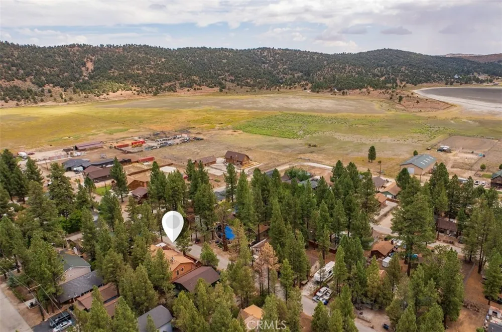 925 E LANE Big Bear City, CA 92314