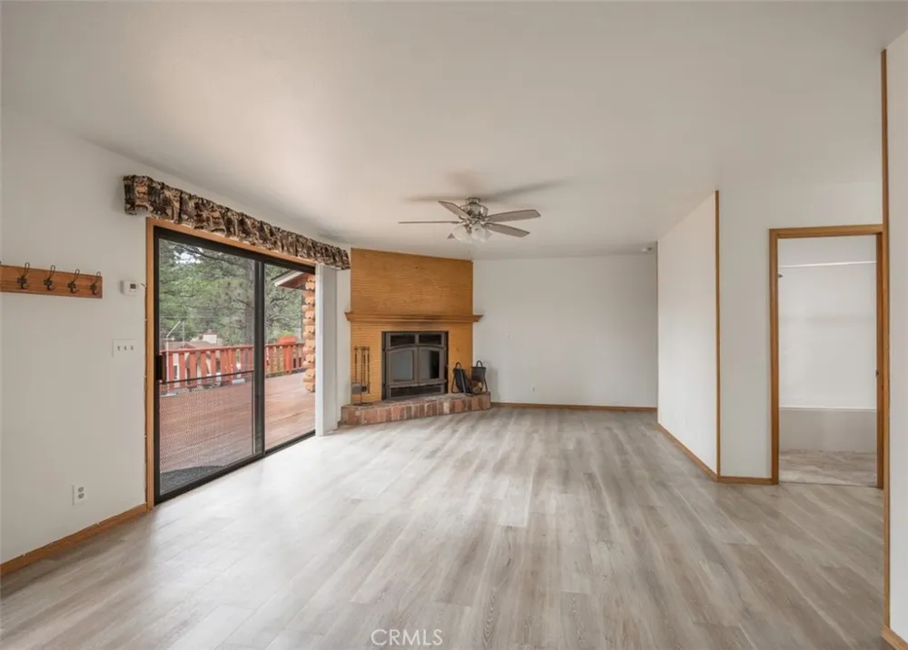 925 E LANE Big Bear City, CA 92314