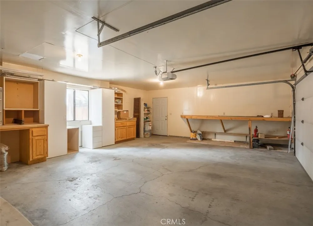 925 E LANE Big Bear City, CA 92314