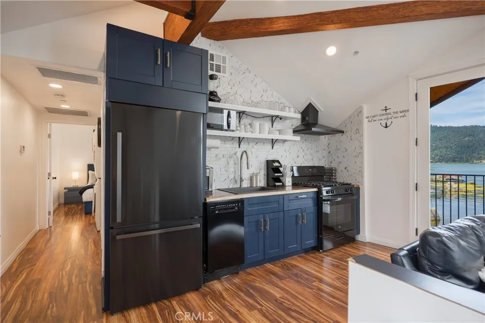 808 Penninsula Big Bear Lake, CA 92315