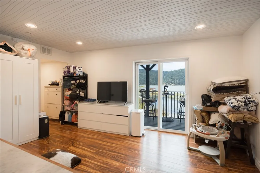 808 Penninsula Big Bear Lake, CA 92315