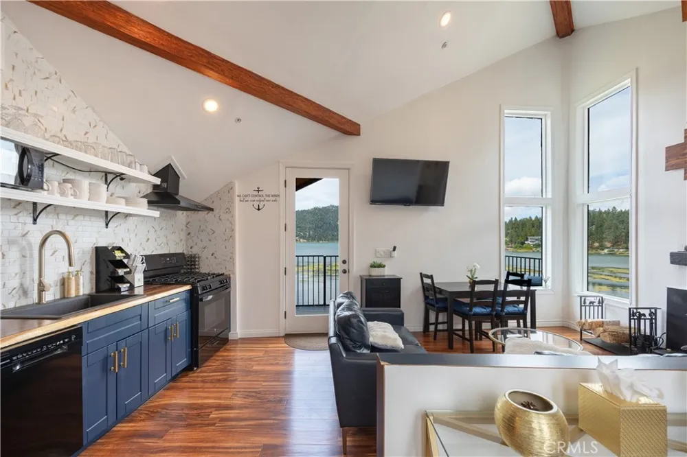 808 Penninsula Big Bear Lake, CA 92315