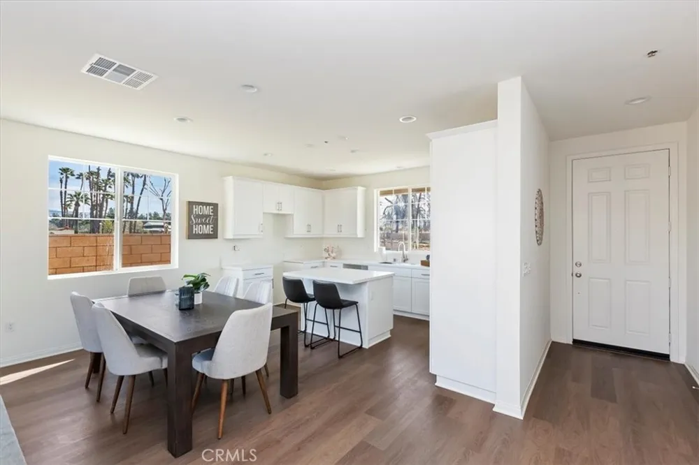 1992 Nathan Lane San Jacinto, CA 92582
