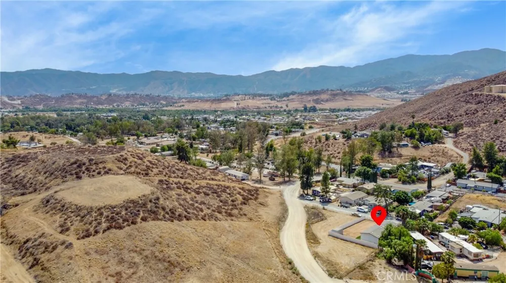 28186 Wells Fargo Lake Elsinore, CA 92532