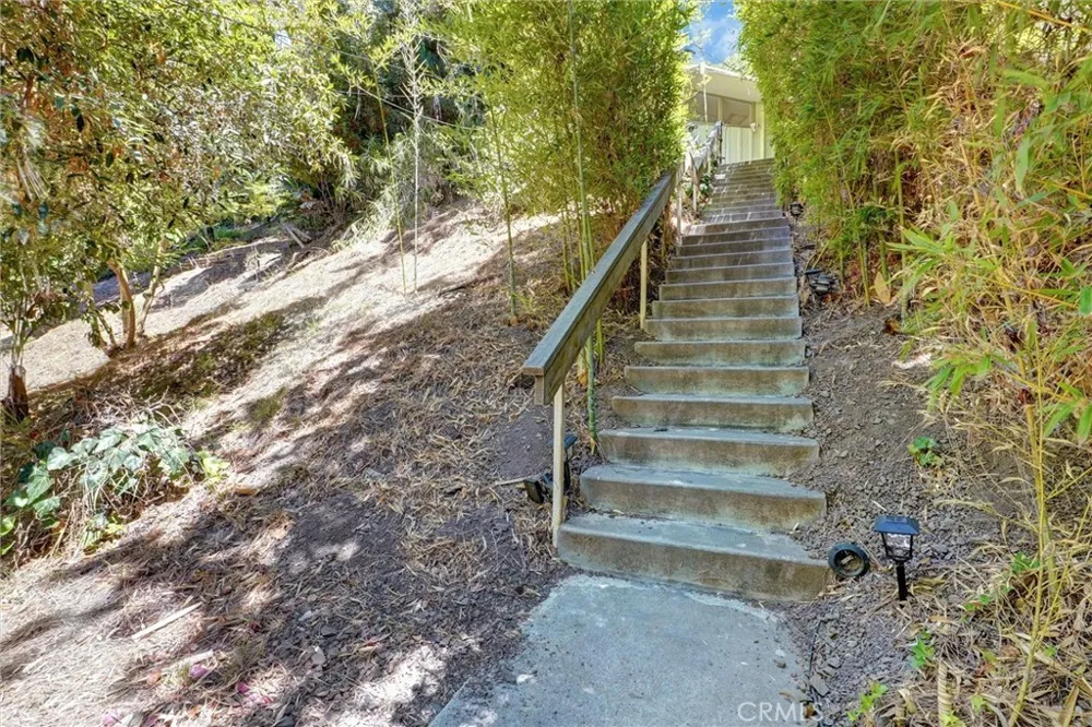 9837 Easton Beverly Hills, CA 90210