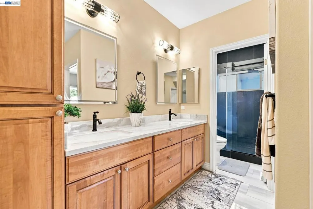 1769 Carmel Ct Hayward, CA 94541