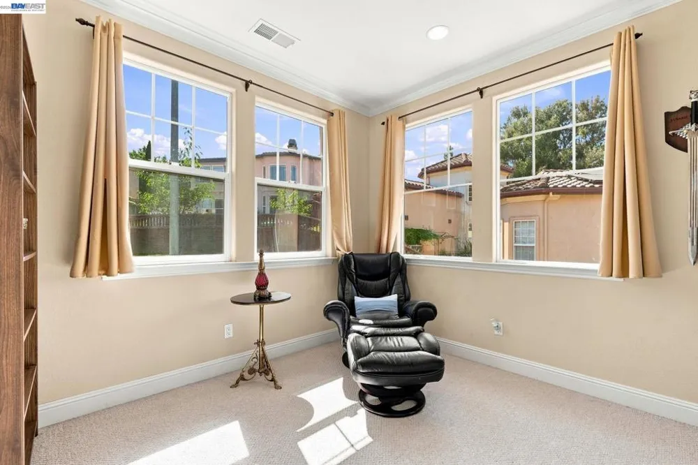 1769 Carmel Ct Hayward, CA 94541