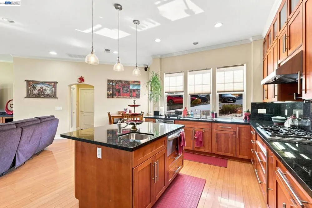 1769 Carmel Ct Hayward, CA 94541