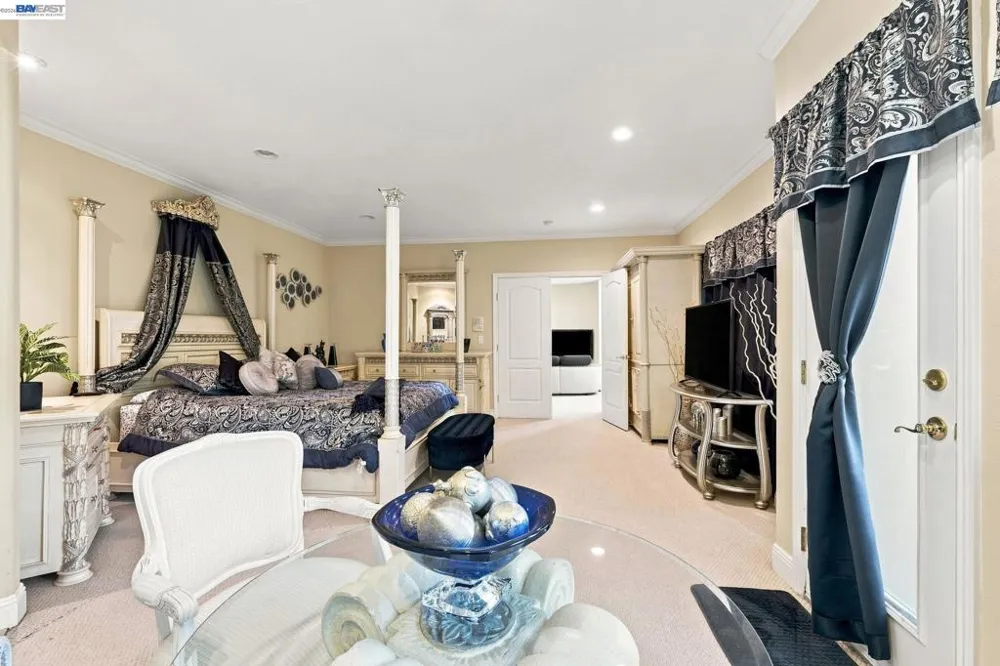 1769 Carmel Ct Hayward, CA 94541