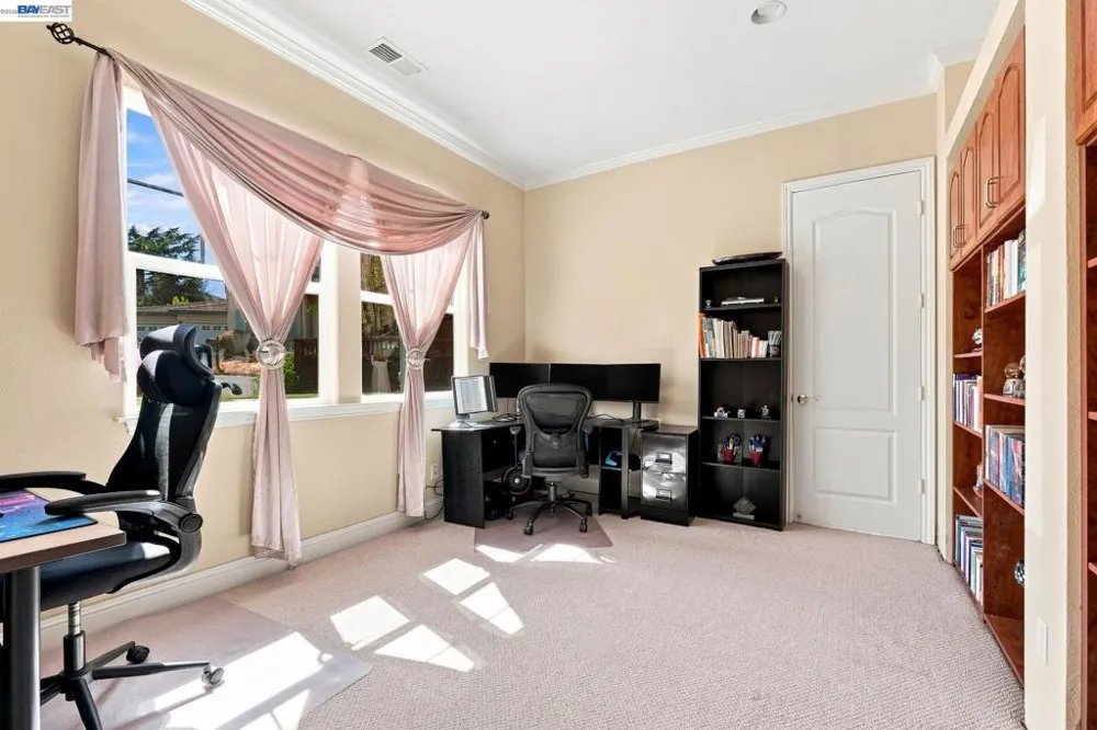 1769 Carmel Ct Hayward, CA 94541