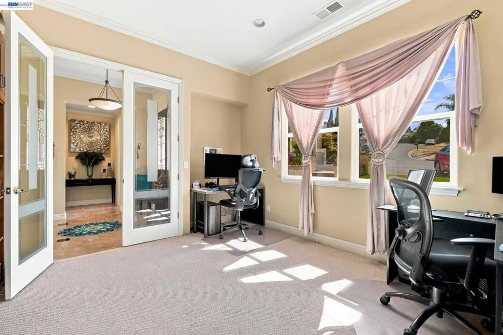 1769 Carmel Ct Hayward, CA 94541