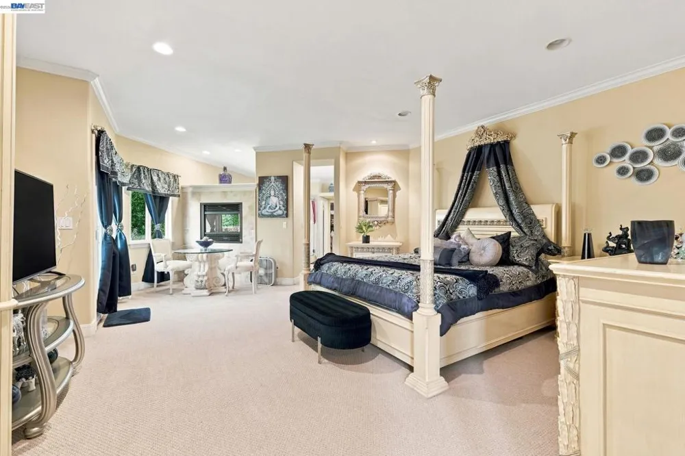 1769 Carmel Ct Hayward, CA 94541