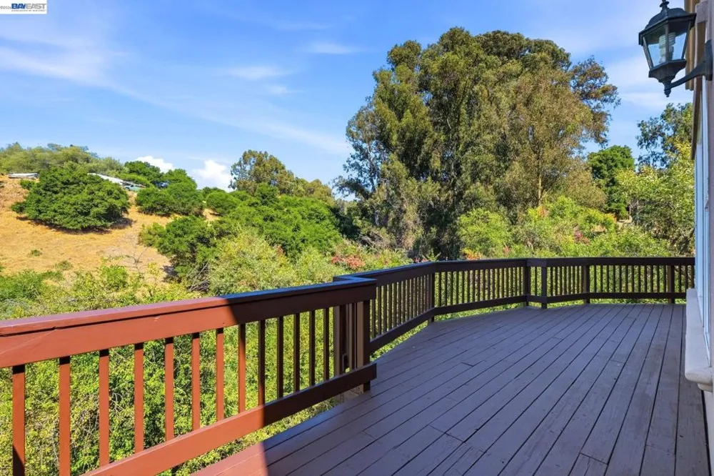 1769 Carmel Ct Hayward, CA 94541