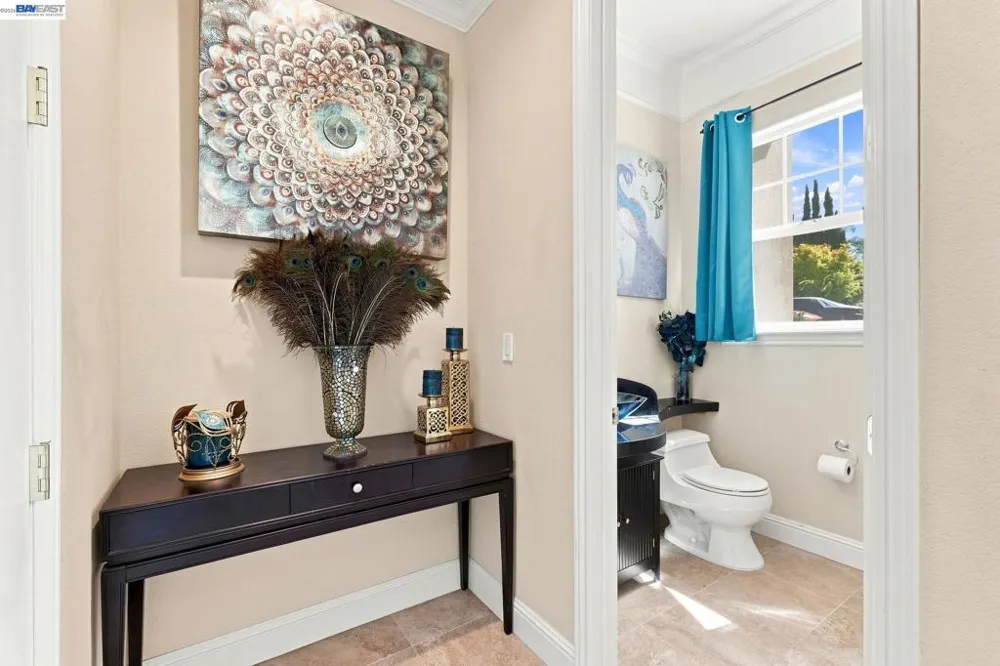 1769 Carmel Ct Hayward, CA 94541