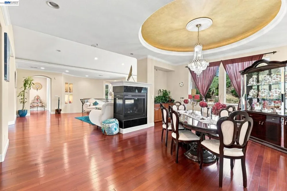 1769 Carmel Ct Hayward, CA 94541